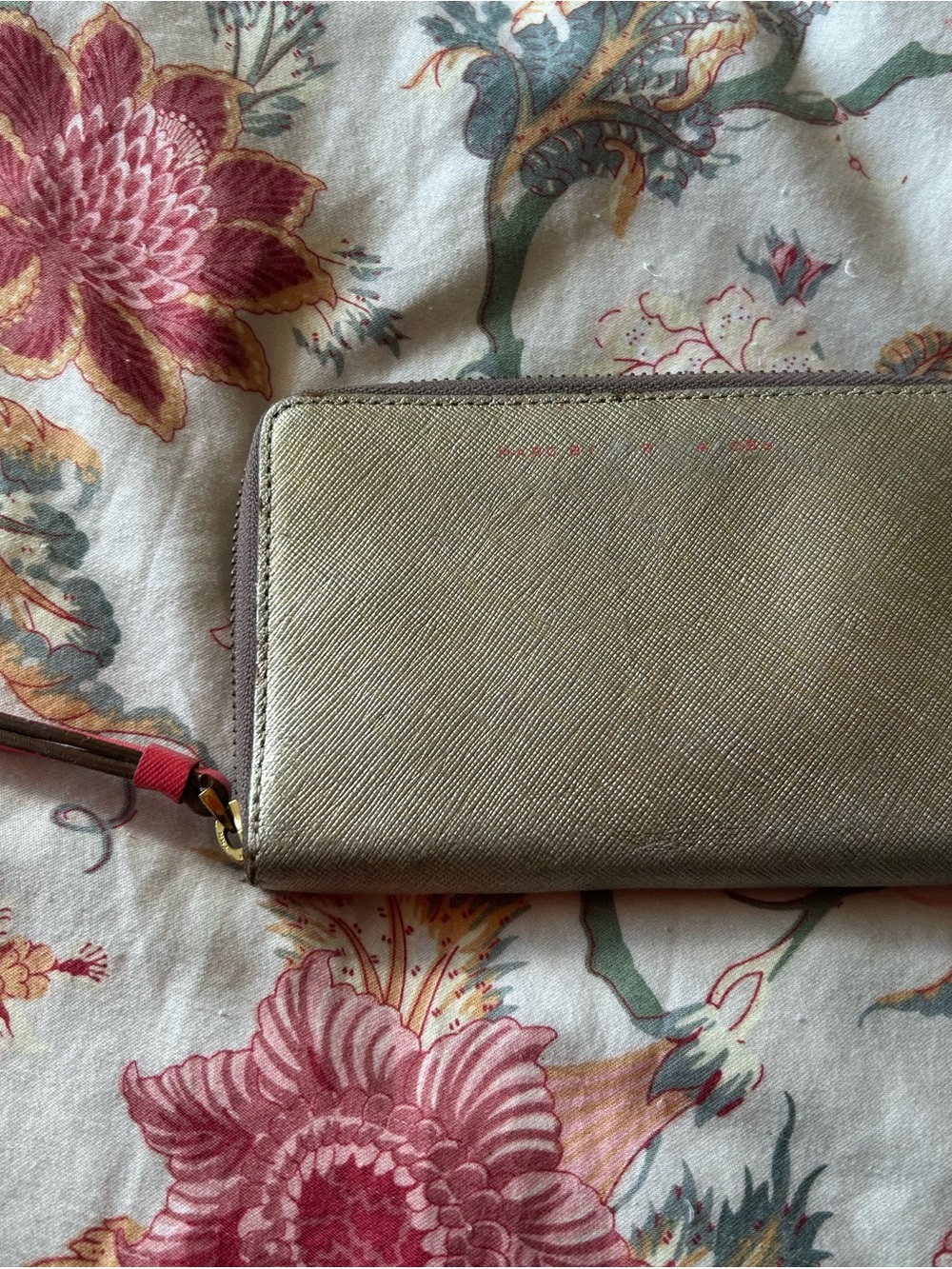 Marc by Marc Jacobs Gold Zip Wallet with Pink Strap